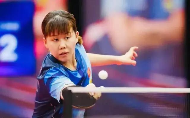 记者：诺坎普保安看到梅西后非常惊讶，当即就放他进去了